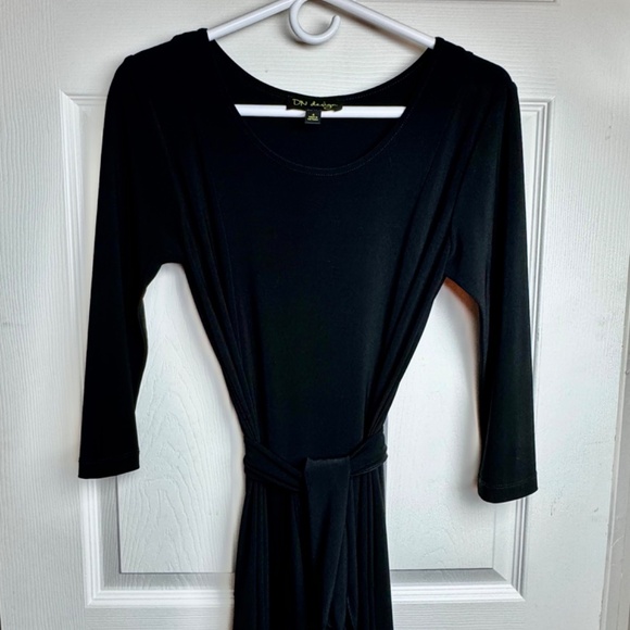 DN Design Black Fit & Flare Maxi Dress, size 4. - Picture 8 of 8